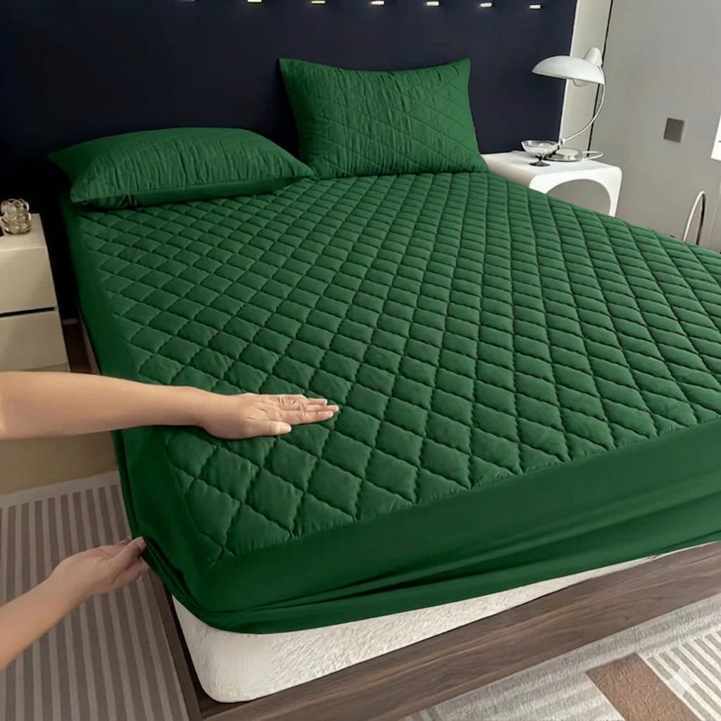 Livoza Premium Quilted Waterproof Mattress Cover