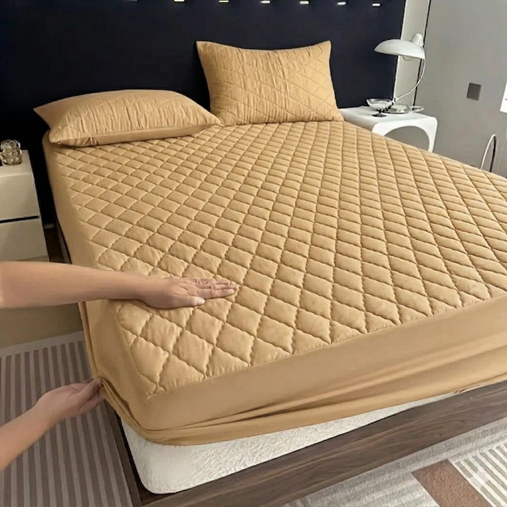 Livoza Premium Quilted Waterproof Mattress Cover